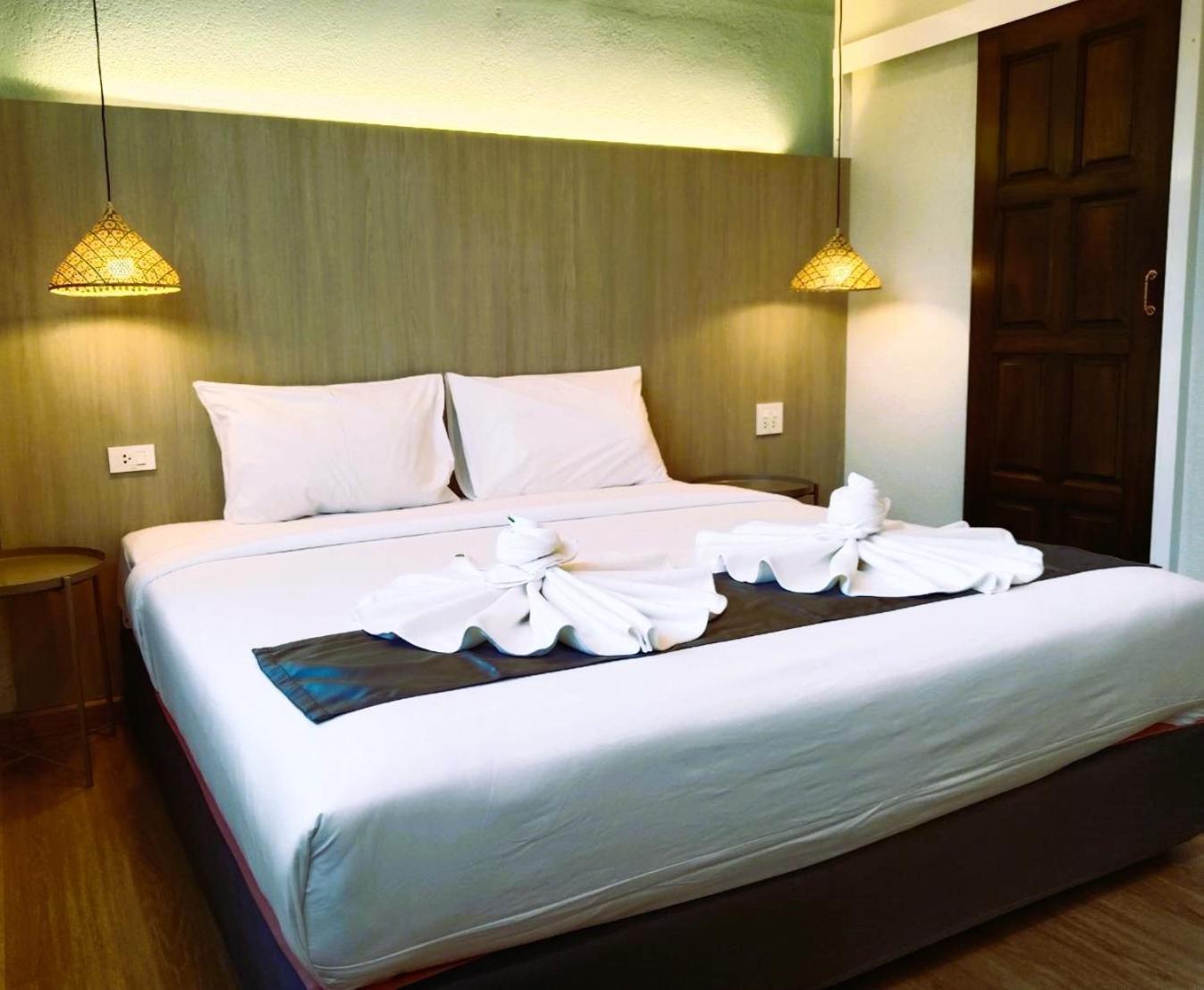 Eastique Hotel Koh Chang Trat Zewnętrze zdjęcie